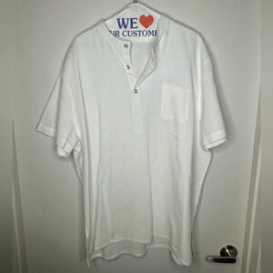 Men’s XL White Causal Shirt quarter button up shirt
